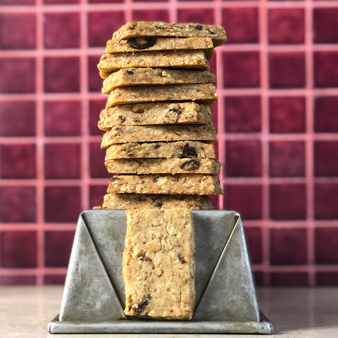 Toasted Pecan, Date & Oat Shorties